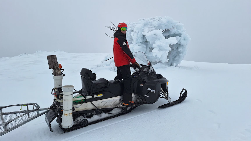 Ski patrol sounds alarm over public safety if cuts made at Mt Stirling