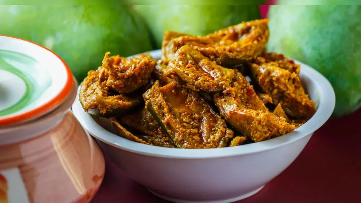 Health Tips : इन बीमारियों में अचार खाना है मना,  वरना बढ़ सकते हैं स्वास्थ्य के जोखिम