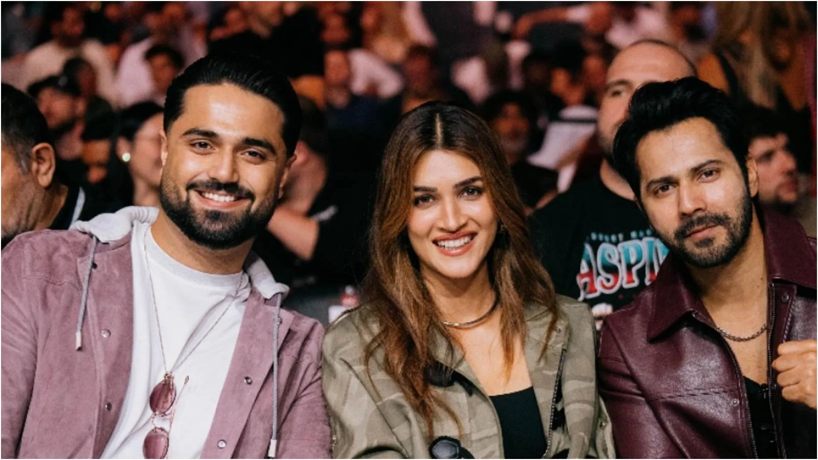 Kriti Sanon Enjoys 'Fight Night' In Abu Dhabi With Rumoured BF Kabir Bahia, Varun Dhawan Joins | PICS