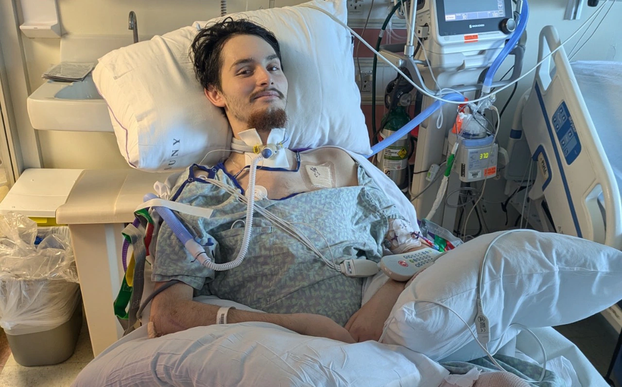 Man wakes from coma after Florida wreck, tells police his pregnant girlfriend crashed on purpose before he dies