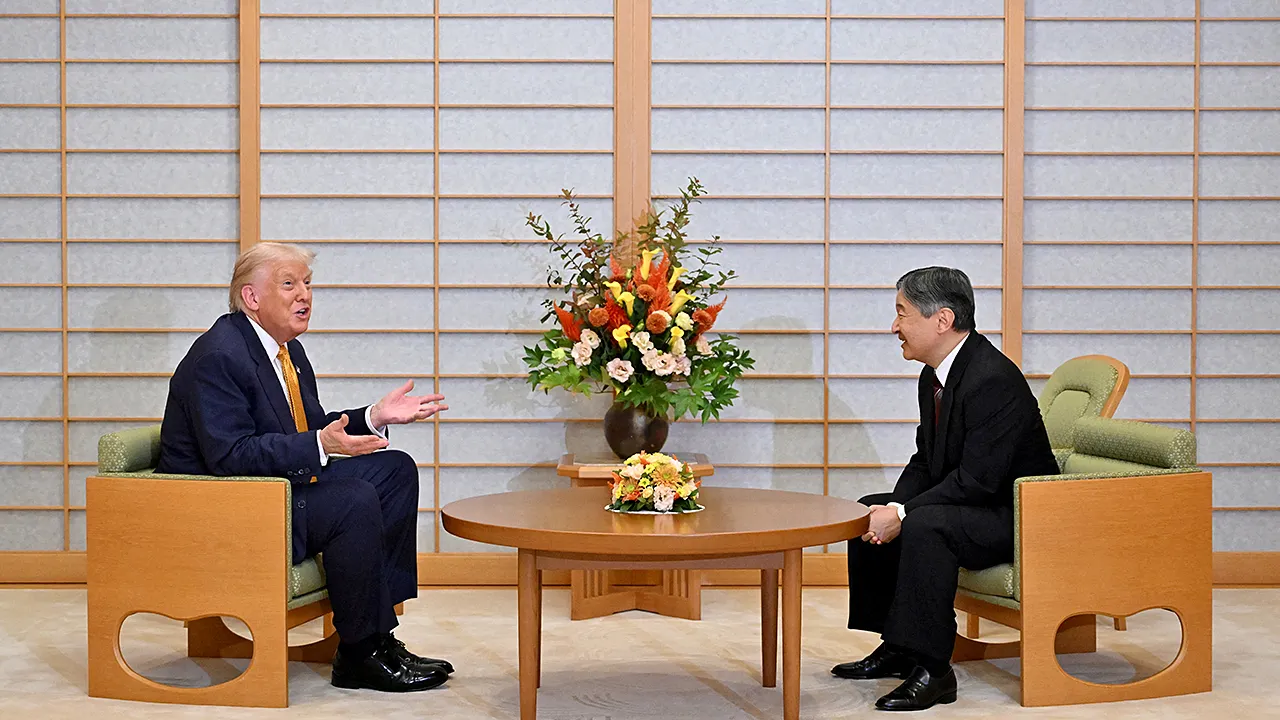 Trump says why he'd be open to extending Asia trip and more top headlines