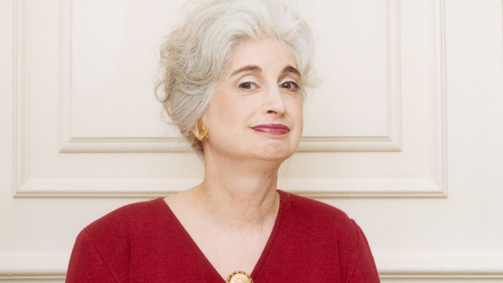 Miss Manners: My online photo ban draws a confounded response