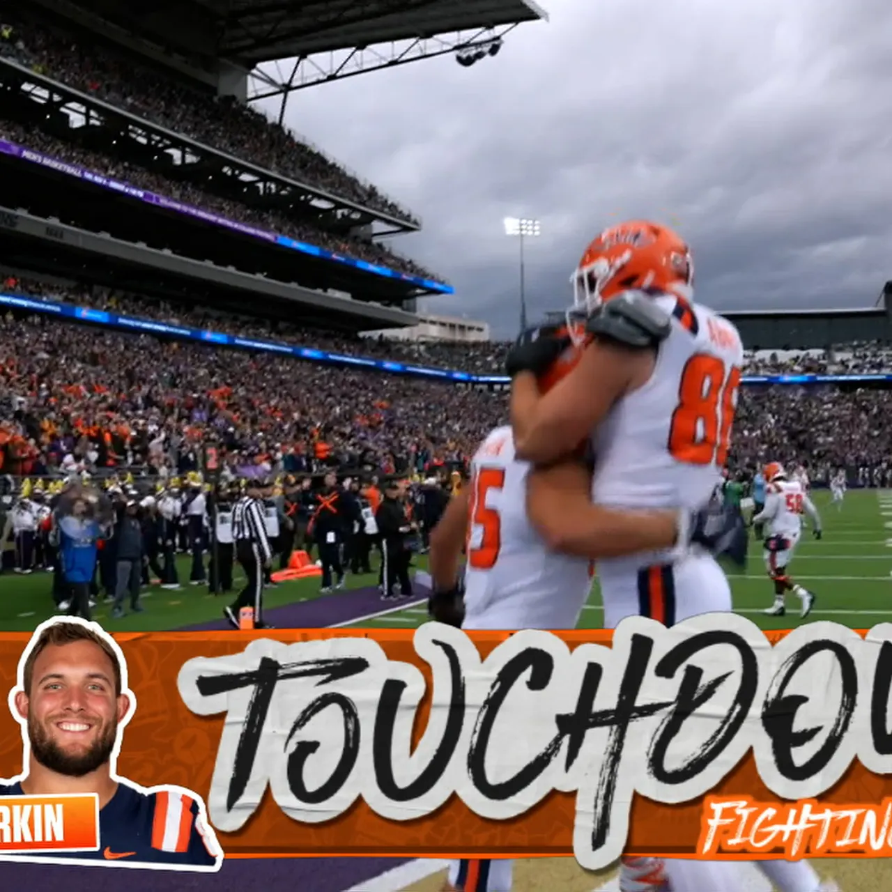 Luke Altmyer connects with Tanner Arkin for 5-yard TD, giving Illinois lead over Washington