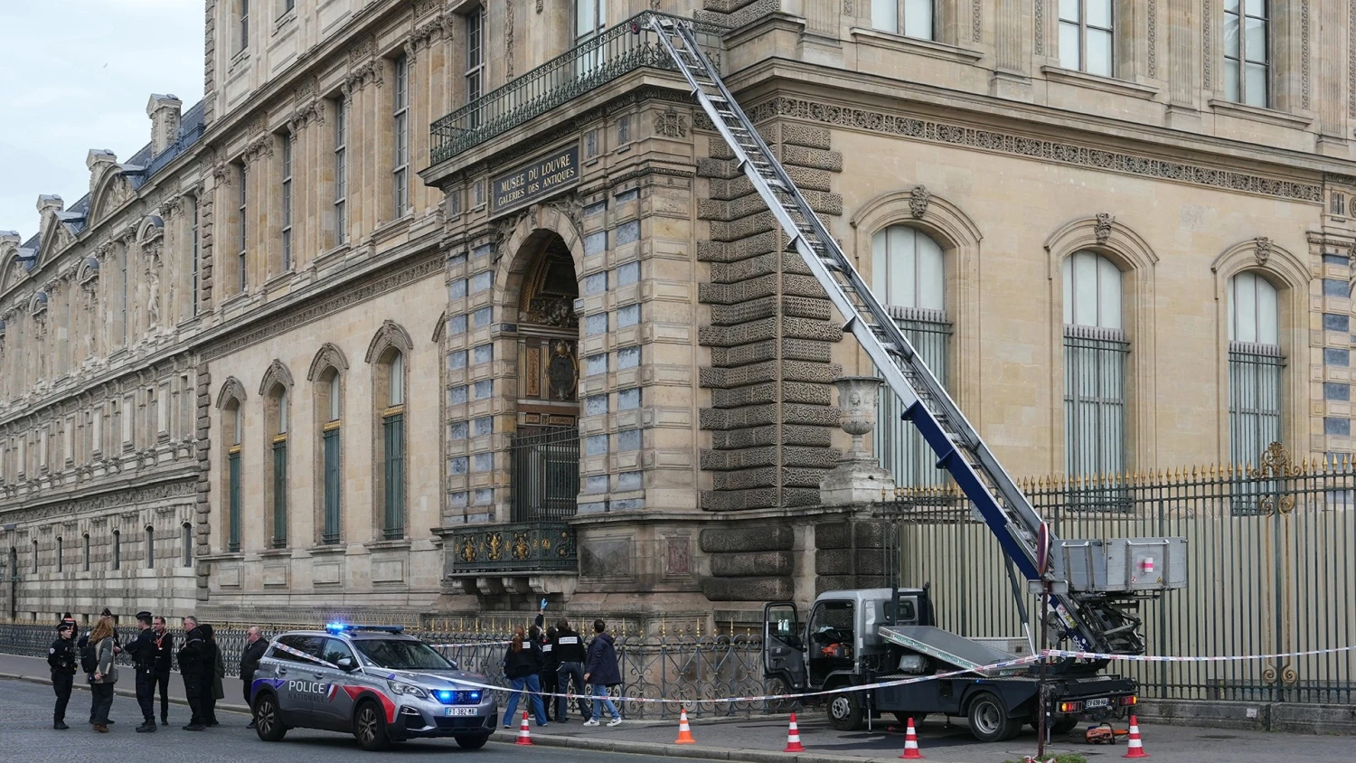 Police Make Arrests in Louvre Heist: What We Know