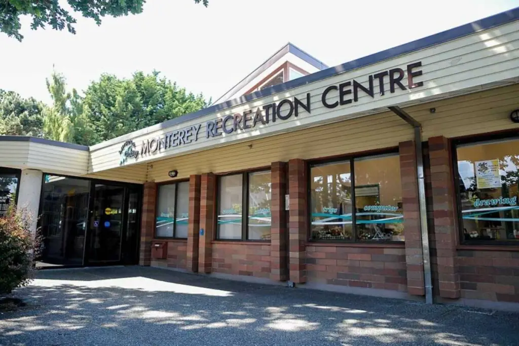 Oak Bay tour to give art lovers inside look at creators’ home studios