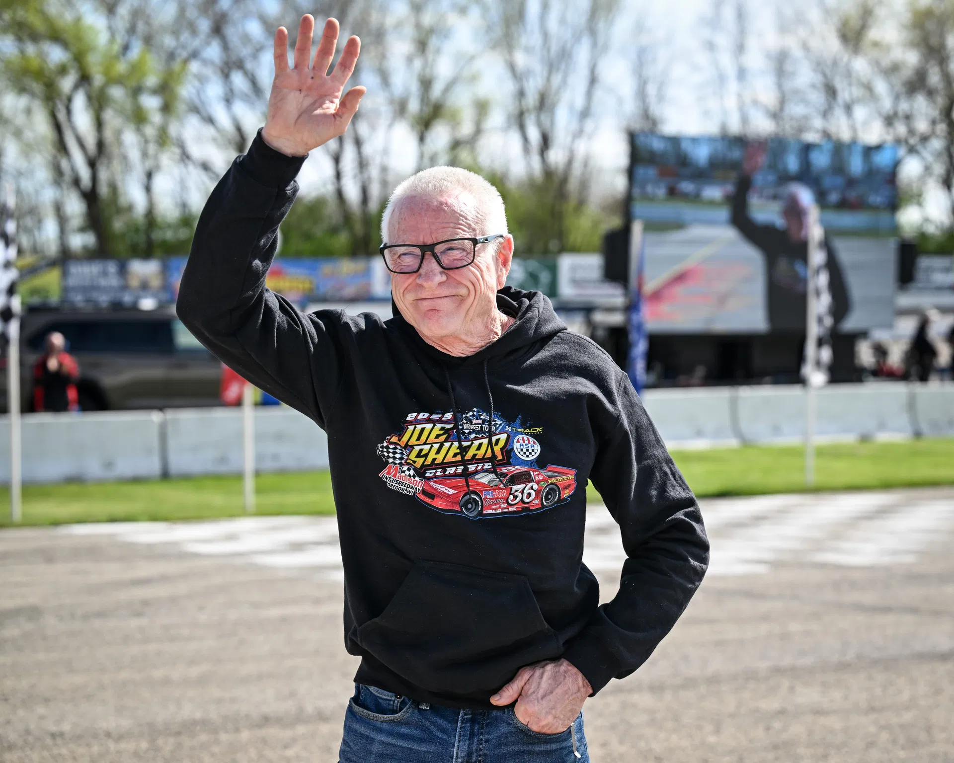 “I'm glad we didn’t pay attention”: NASCAR legend Mark Martin honors wife Arlene with touching anniversary post