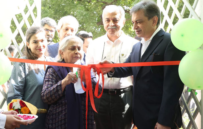 Minister inaugurates orthopedic services, phlebotomy unit at JPMC