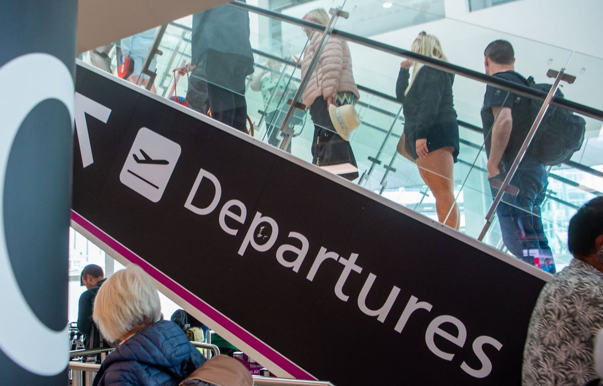 Scores of passengers offer damning verdict of their Edinburgh Airport experience