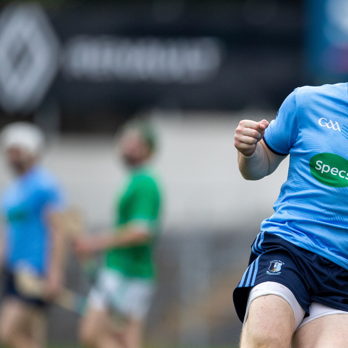 Morris on song in memorable year but 'well-balanced' Nenagh no one-man band