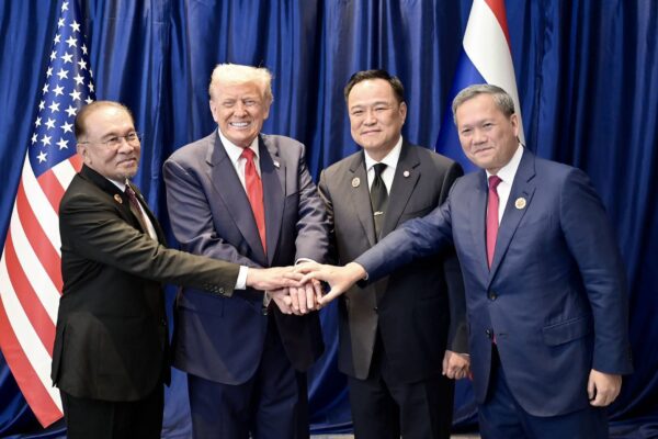 In Malaysia, Trump Presides Over ‘Peace Accord’ Between Cambodia and Thailand