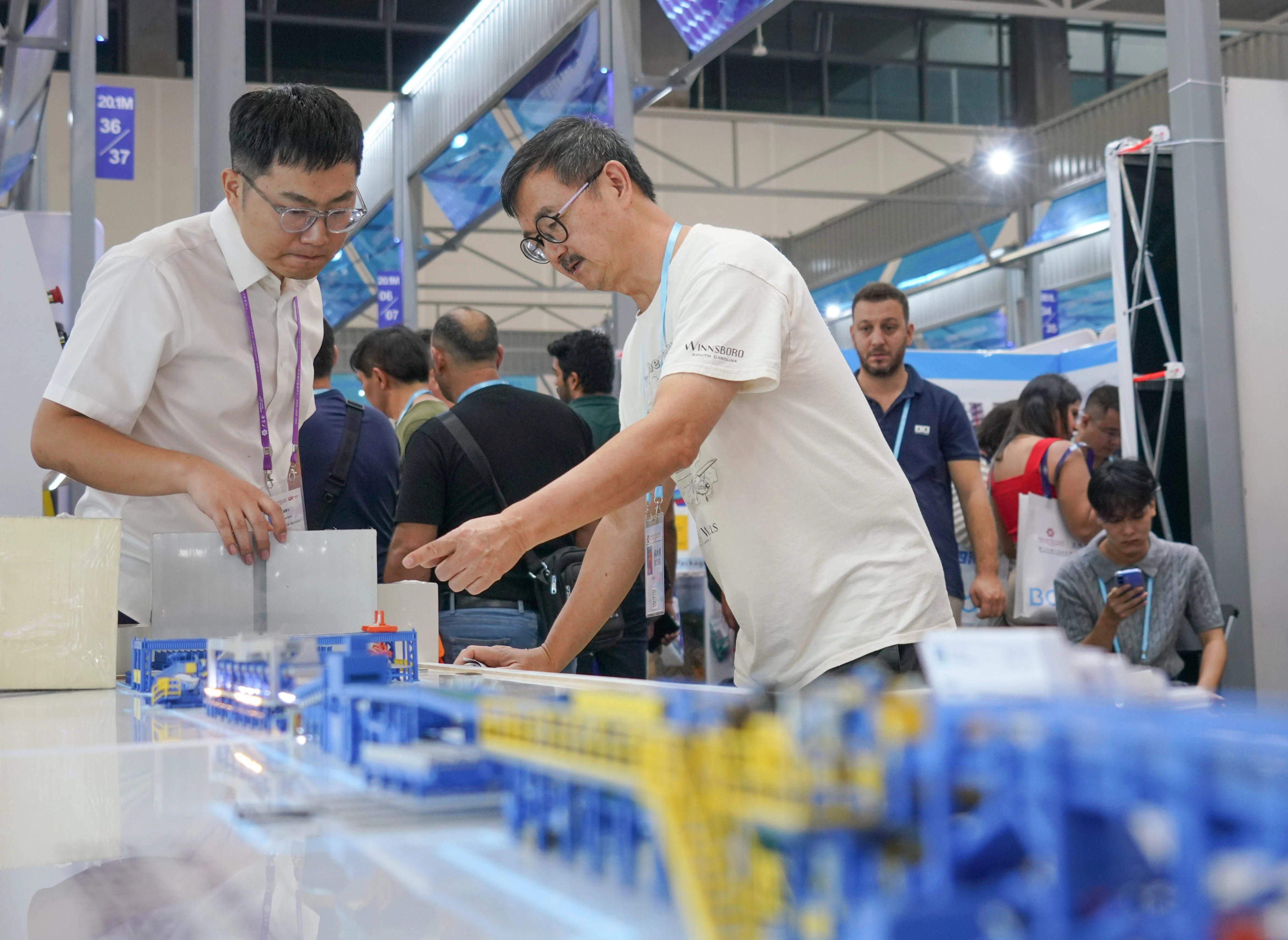 Profits of small Chinese exporters at risk as buyers ask for more time to pay