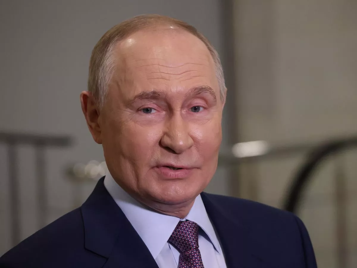 Putin 'uncontrollably sways' as he blasts Donald Trump's Ukraine talks to media