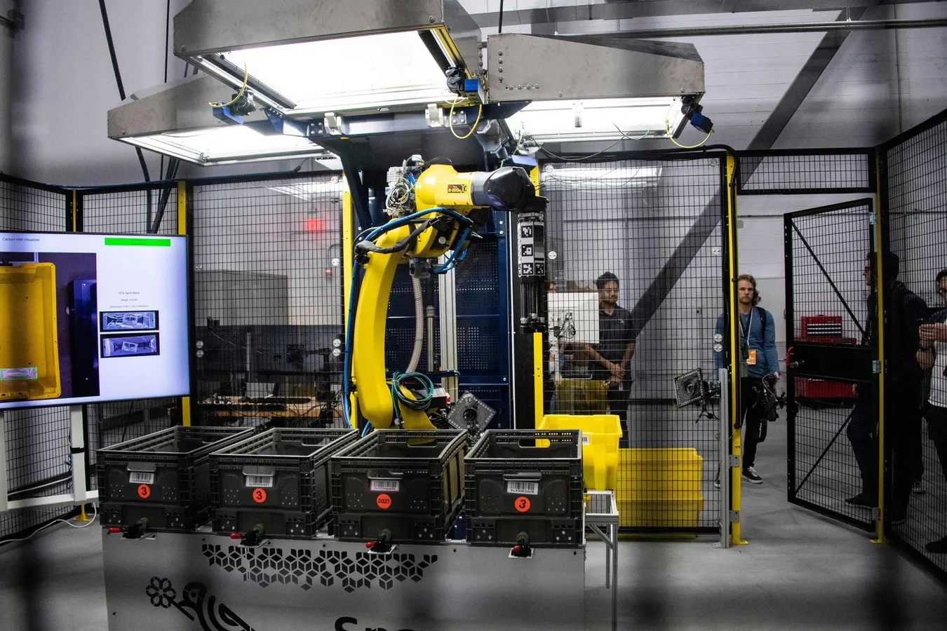 Amazon Employs Robots So That It Can Pay Its Human Workers Much More
