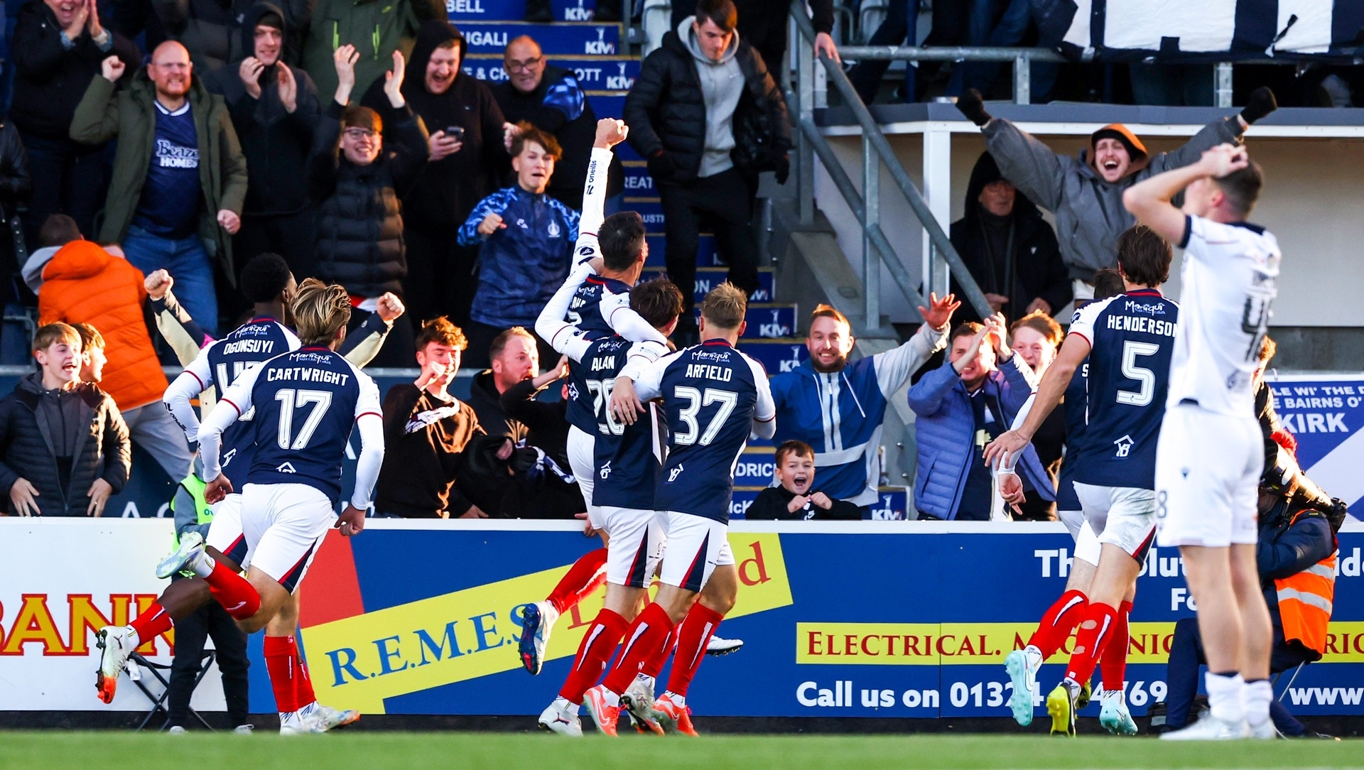 John McGlynn hails defender Connor Allan after stunning winner against Dundee