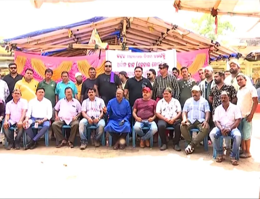 Cuttack’s Chhatra Bazaar urban haat management triggers outrage, traders threaten shutdown