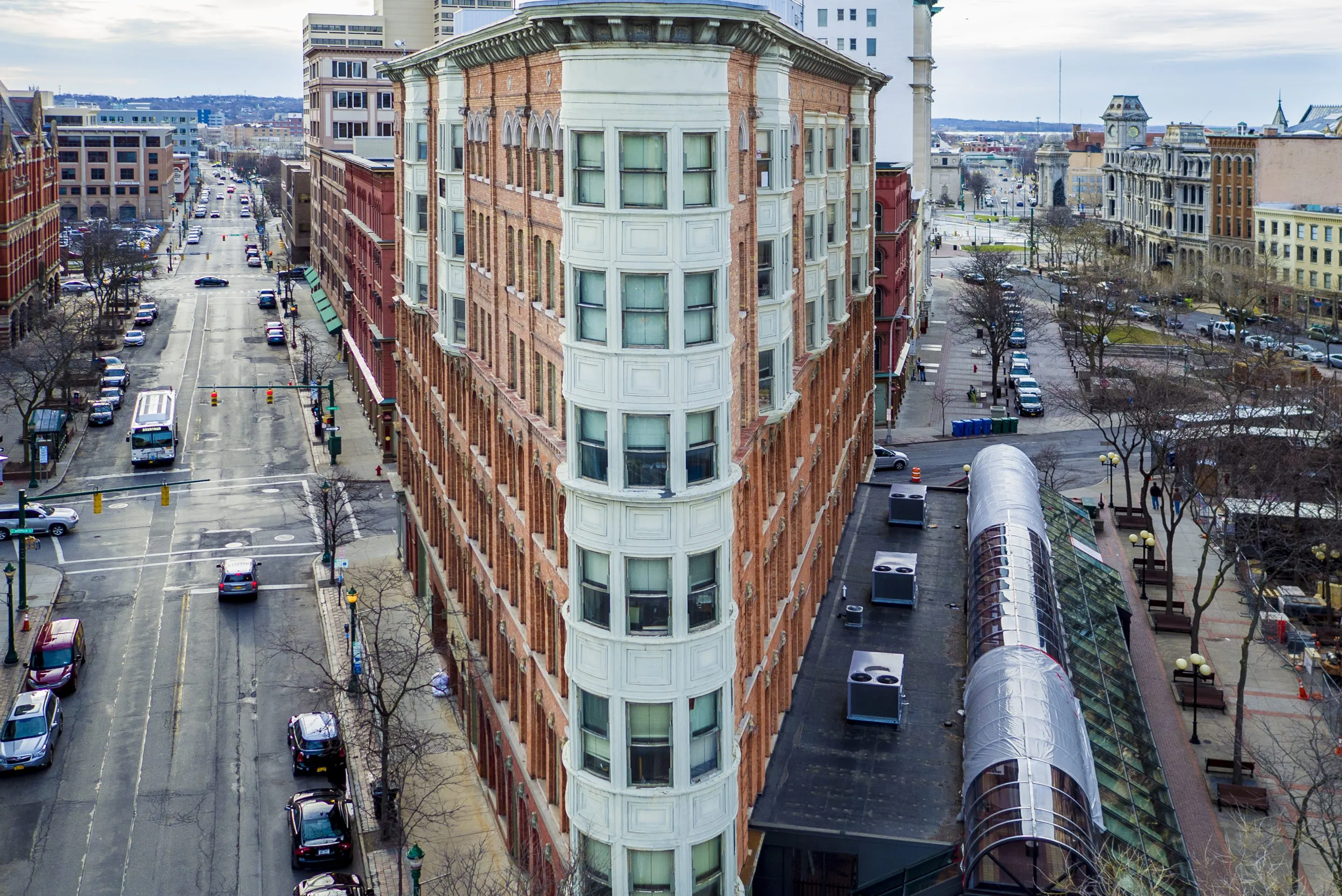 31-year-old Syracuse Avis employee stole 47 vehicles and ran private business loaning them out around upstate New York, police say