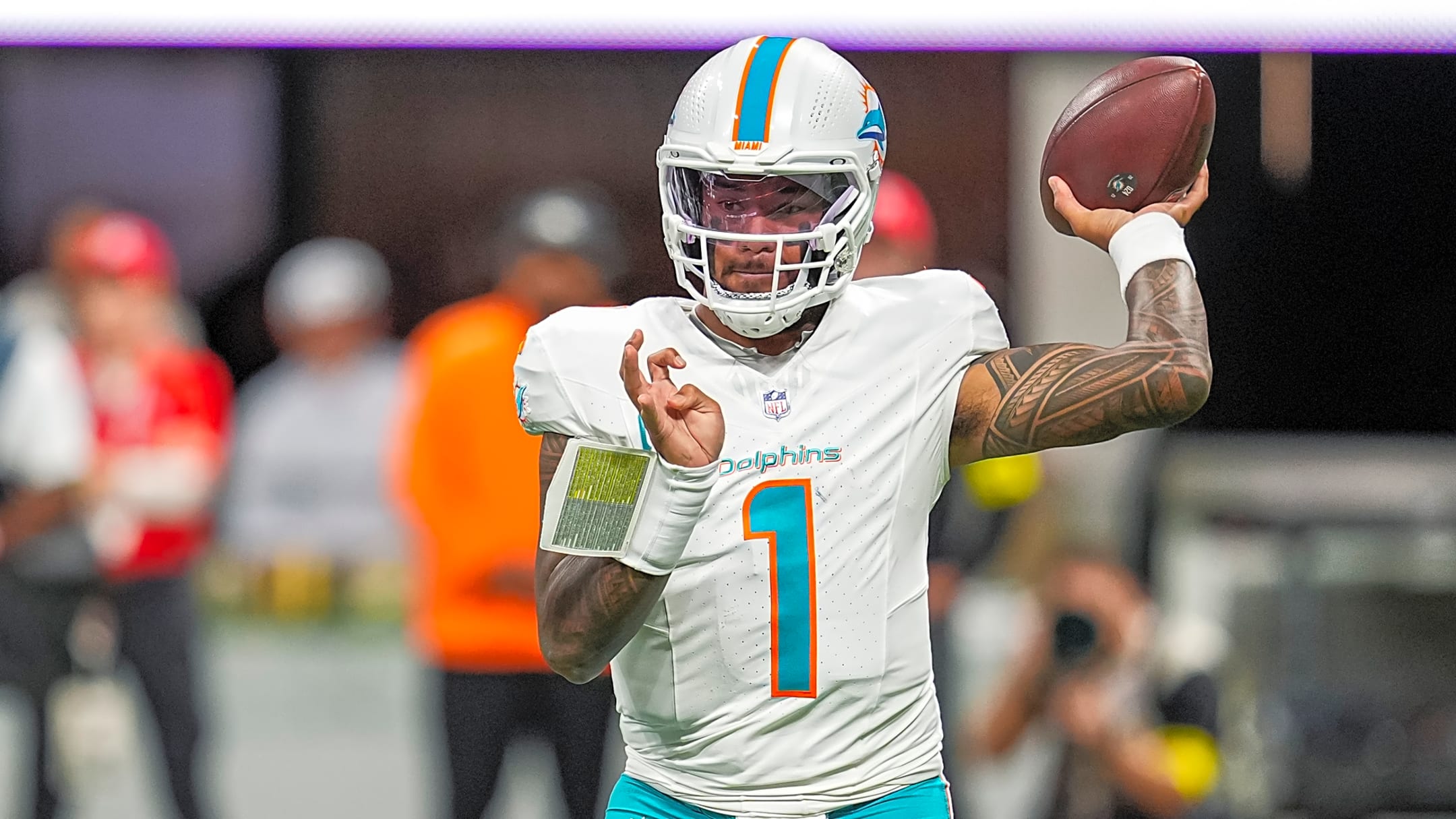 Tua Tagovailoa played better with a visor and badly swollen eye