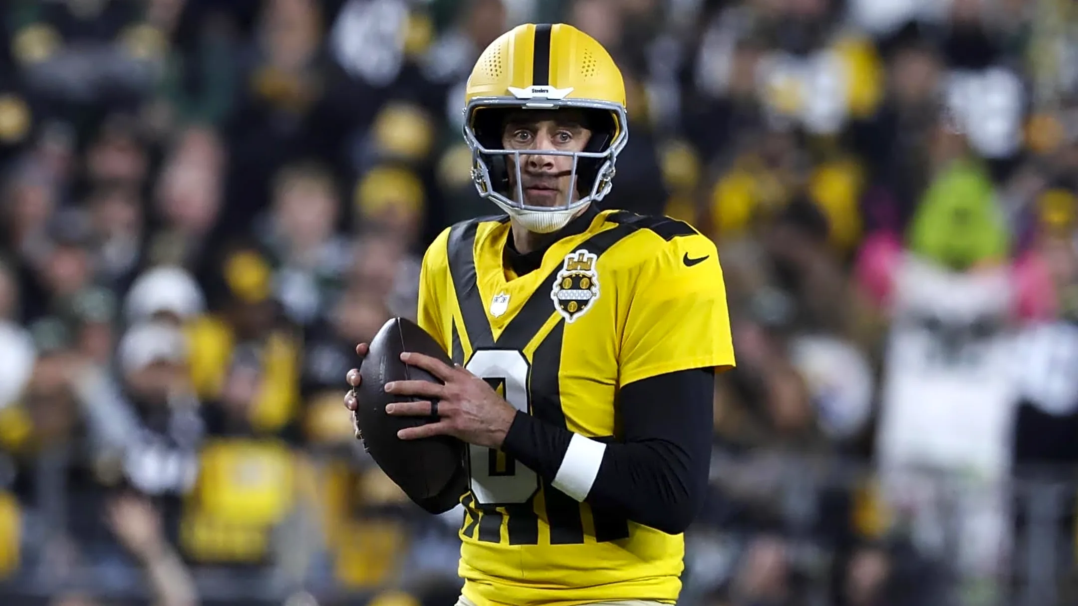 Camera catches angry Aaron Rodgers’ behavior after DK Metcalf’s TD drop against Packers