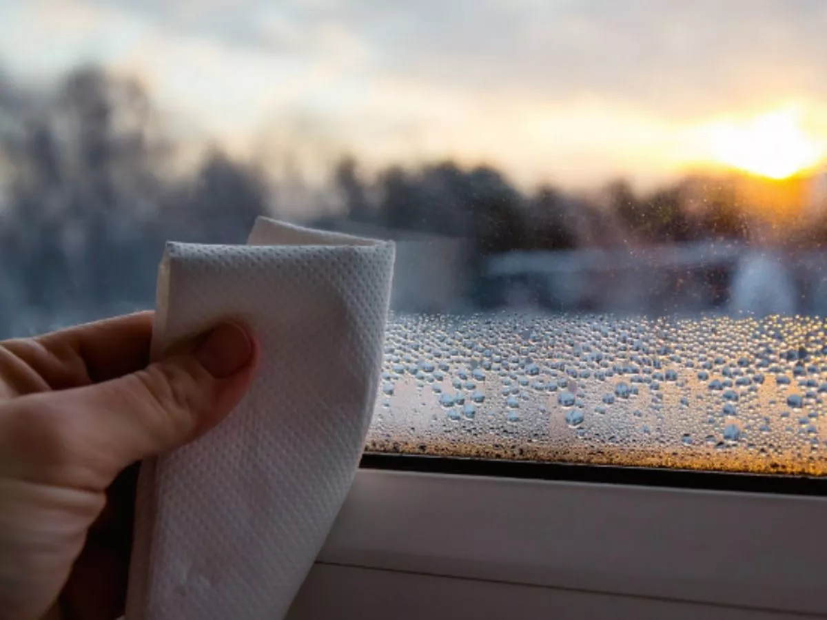 Minimum temperature UK households must set heating to avoid condensation