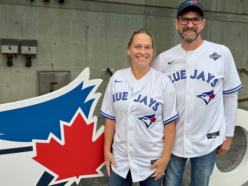 Fans travel far and wide to see Blue Jays back in World Series