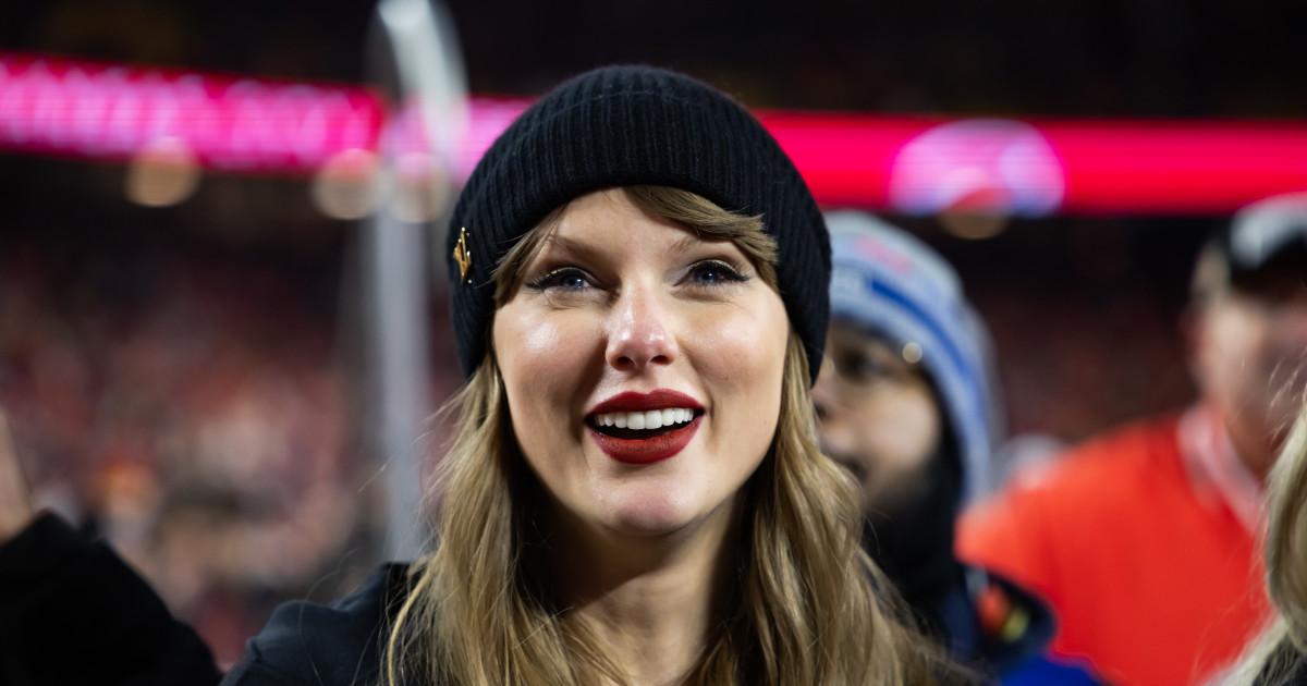 Taylor Swift's Status at Commander-Chiefs MNF Game Is Under Scrutiny
