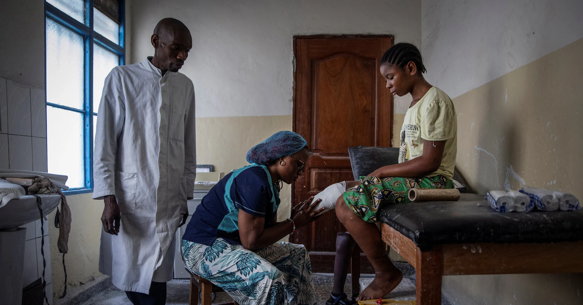 The Congolese amputee giving new prosthetic limbs to the wounded