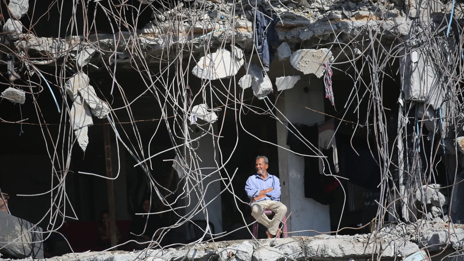 Israel insists it maintains operational control in Gaza despite ceasefire