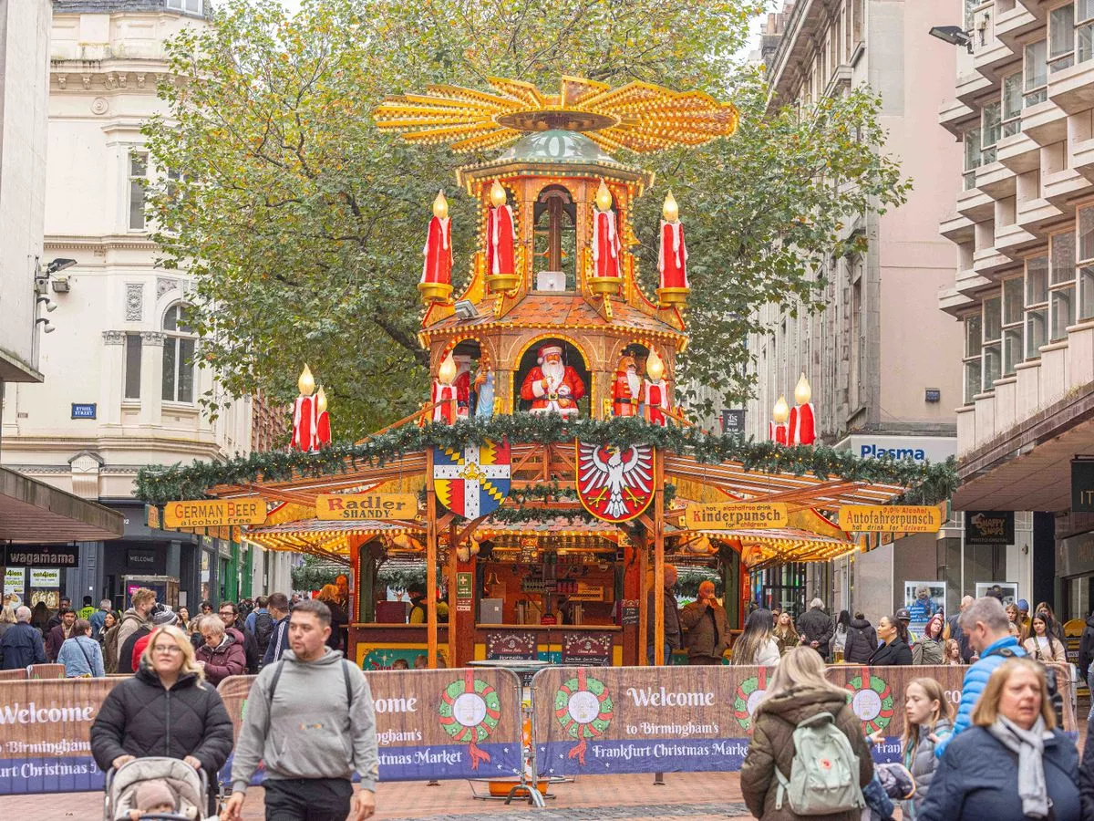 How to get to Birmingham's Christmas markets by bus