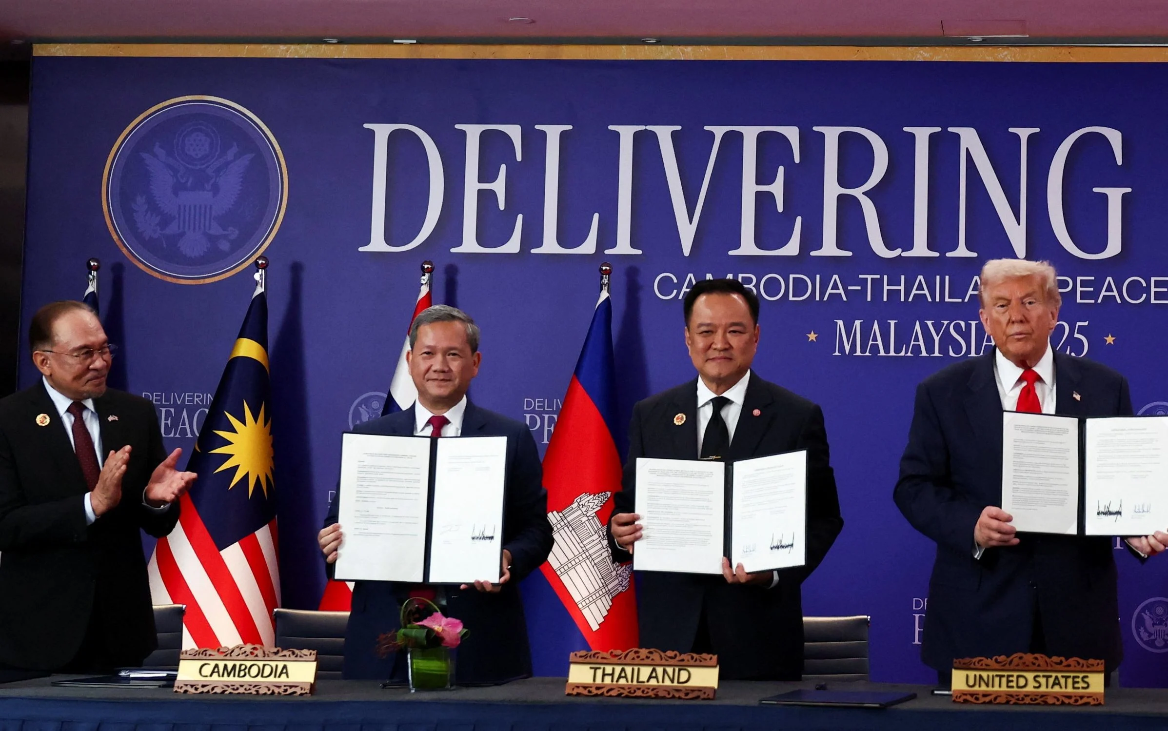 Trump champions Cambodia and Thailand peace deal