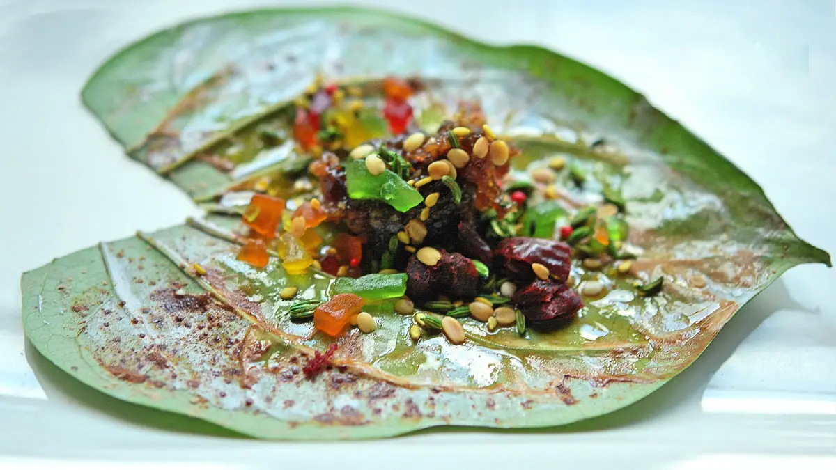 Health Tips : सेहत के लिए फायदेमंद है चूना, इन समस्याओं में कर सकता है मदद