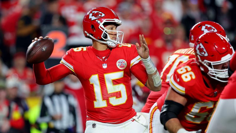 Patrick Mahomes overcomes worst game start in his career to lead Chiefs to victory over Commanders on Monday Night Football