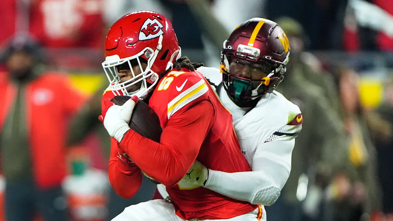 Commanders' opening-drive interception leaves Peyton Manning stunned