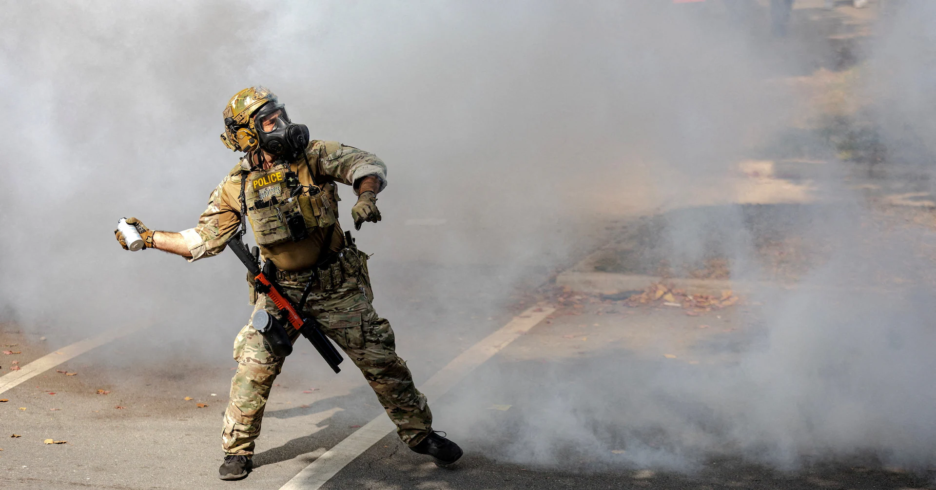 Top US border official to face judge in Chicago over use of tear gas