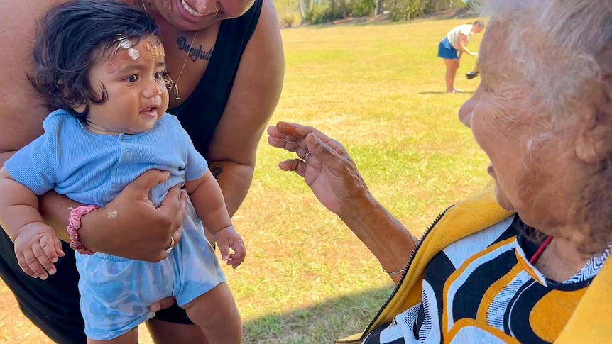 Return to traditional birthing ceremony brings joy on Bundjalung country