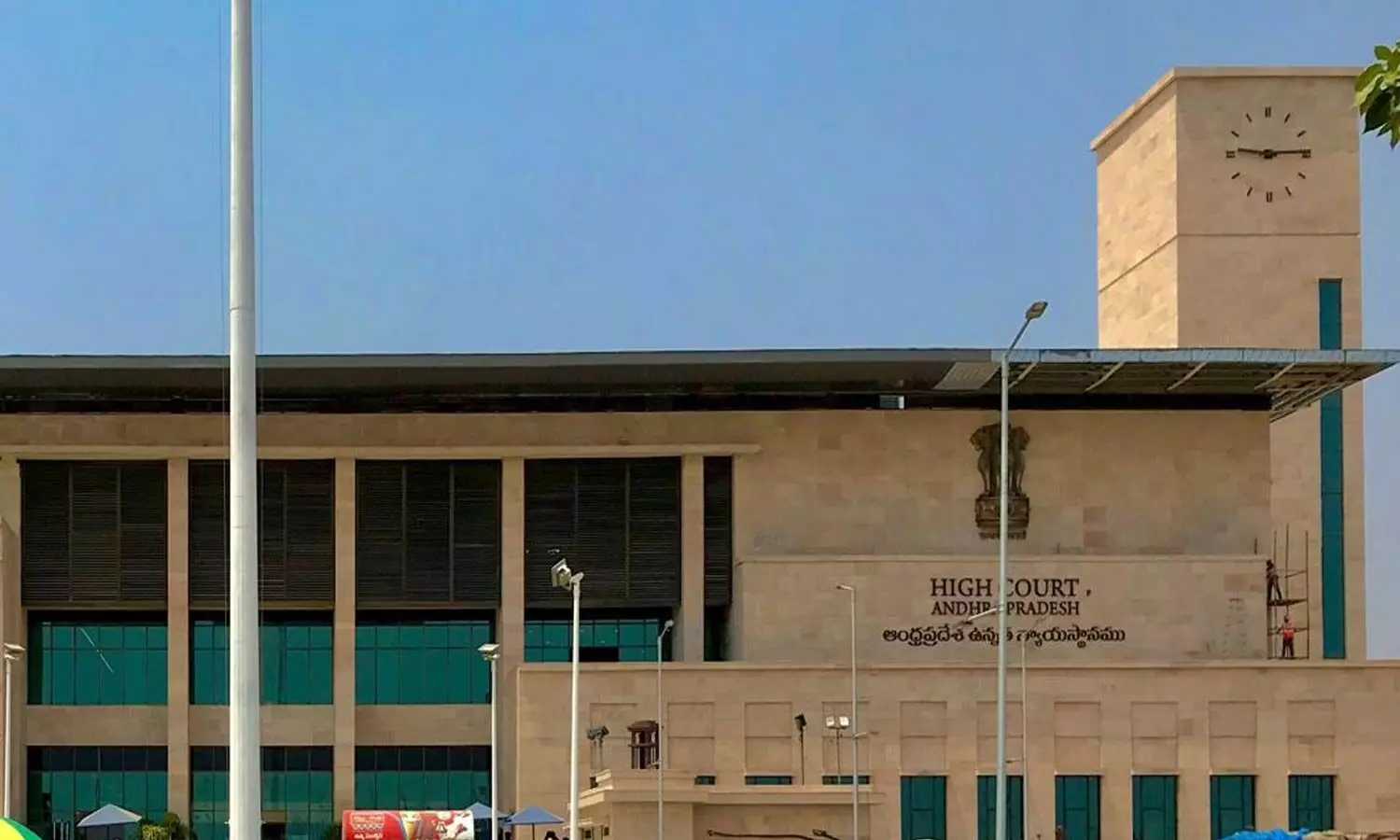 Insurer not a necessary party in medical negligence cases before consumer forum: HC