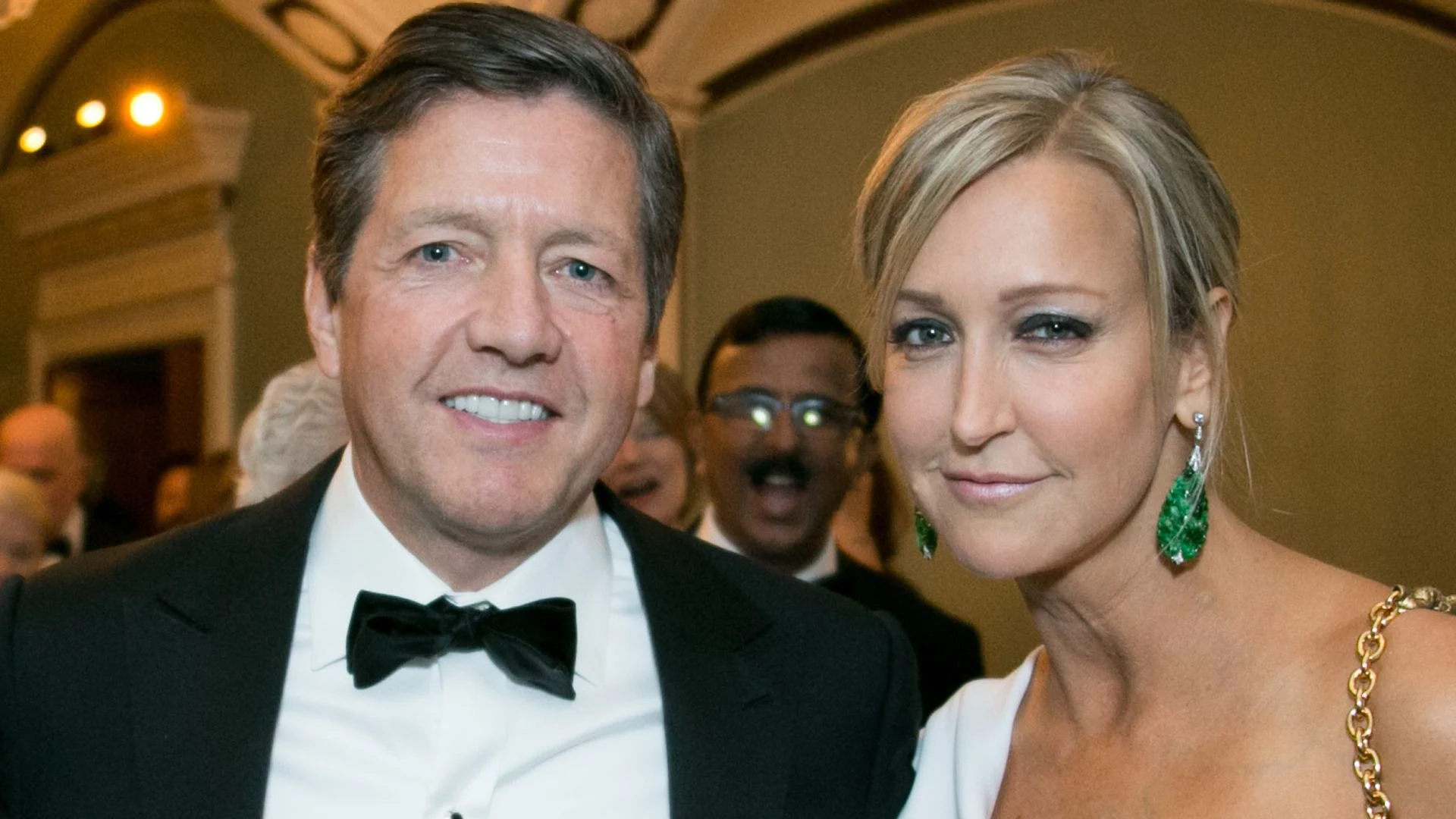 See Lara Spencer and multi-millionaire husband's phenomenal Connecticut home complete with its own putting green