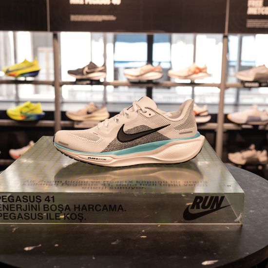 Profits at Irish unit of e-commerce group ESW fall to €10.6m