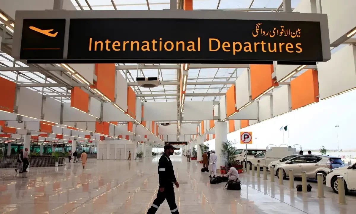 Pakistan airports go cashless in major transformation