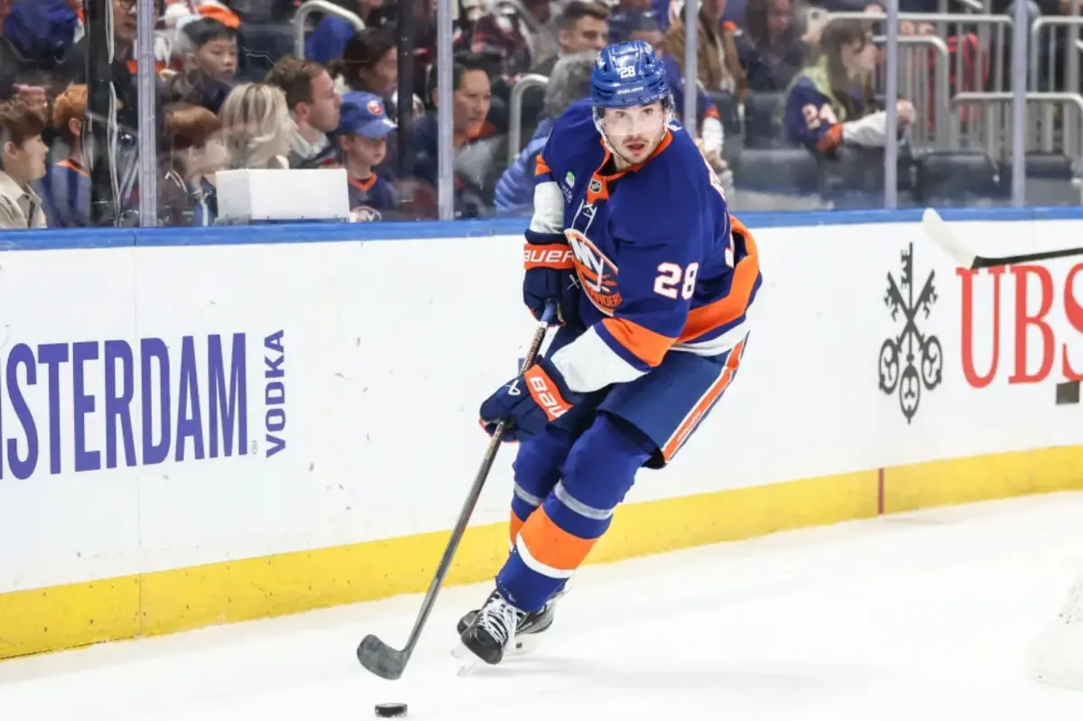 Alexander Romanov planning to play during Islanders' road trip