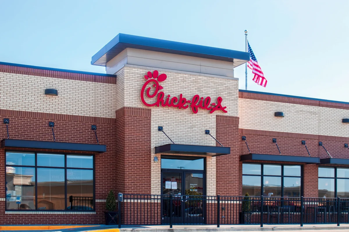 Chick-fil-A fans sound off after chain adds vending machine to hospital: ‘Is this a joke?’