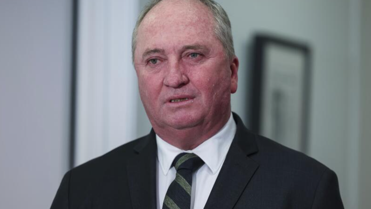 Barnaby Joyce snubs the Nationals but insists he remains a member of the party - for now