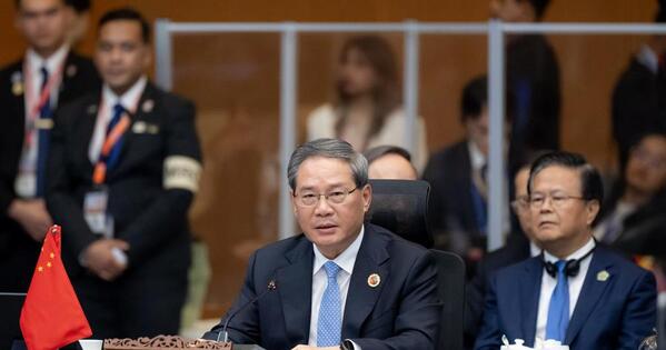 Chinese premier calls for openness, stronger alignment of development strategies
