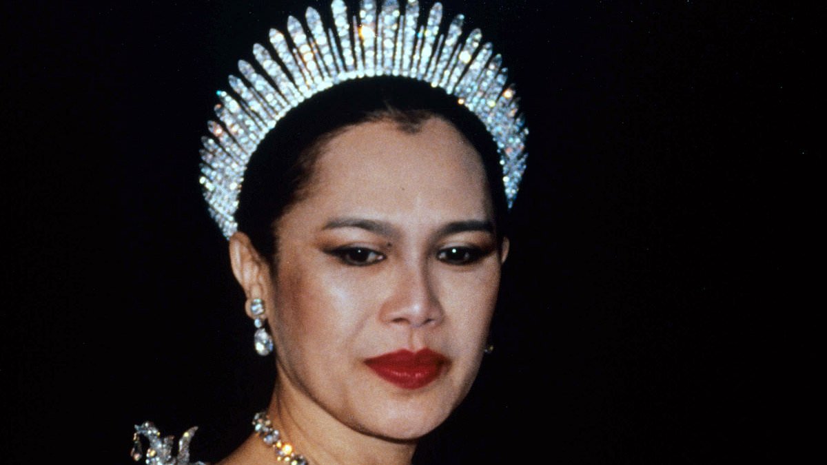 Thailand is now mourning Queen Sirikit for a year - what it means for tourists