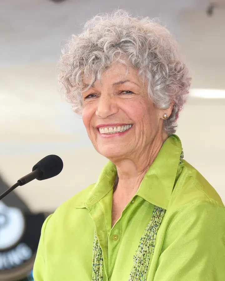 Susan Stamberg: Connect As You Communicate