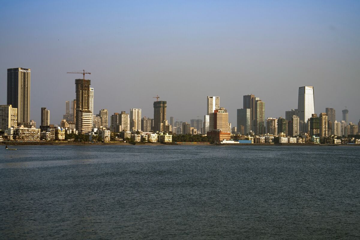 Top Indian Commodity Bourse Halts Trading After Technical Glitch