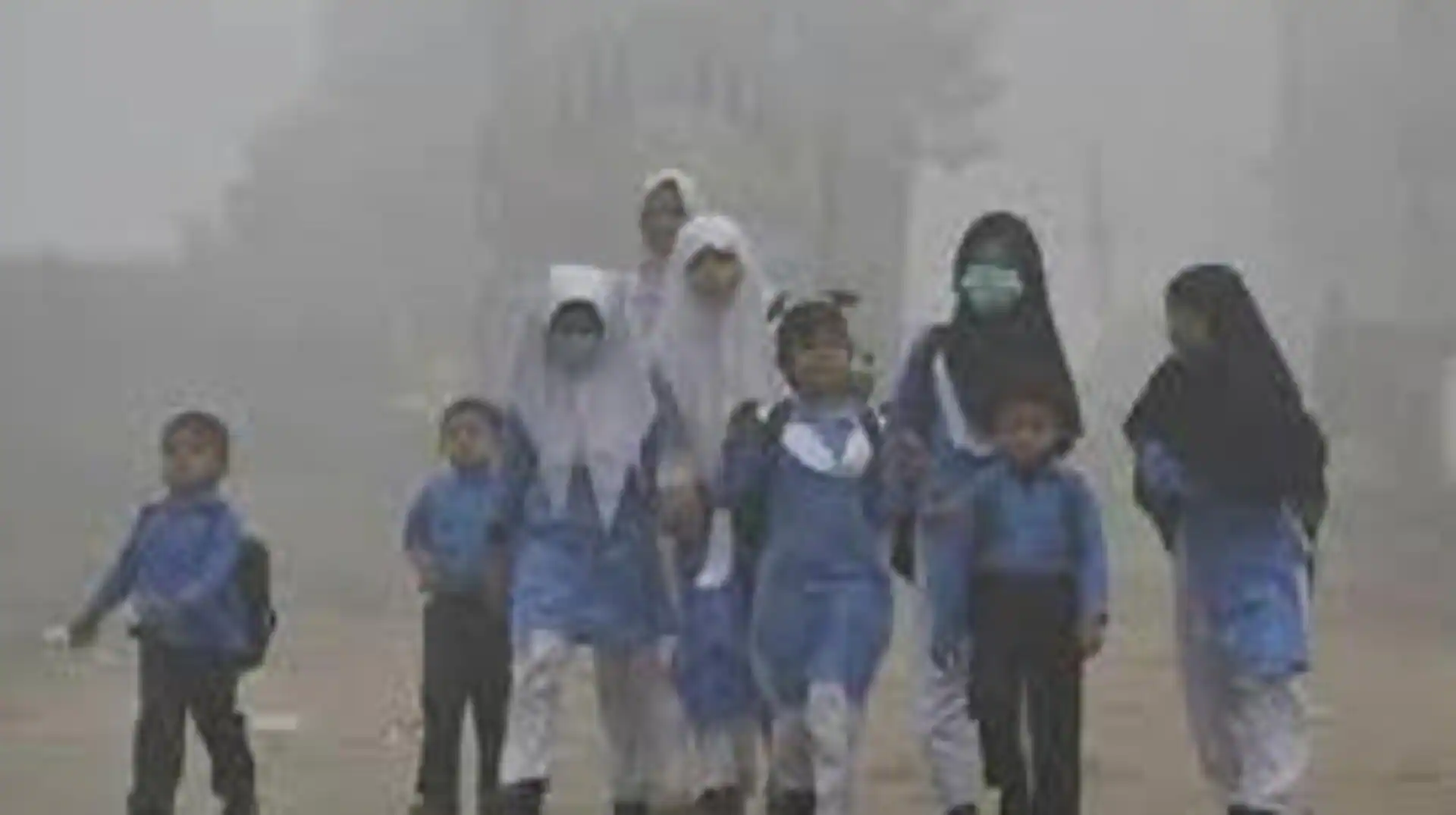 Lahore records worst AQI in world on Saturday morning