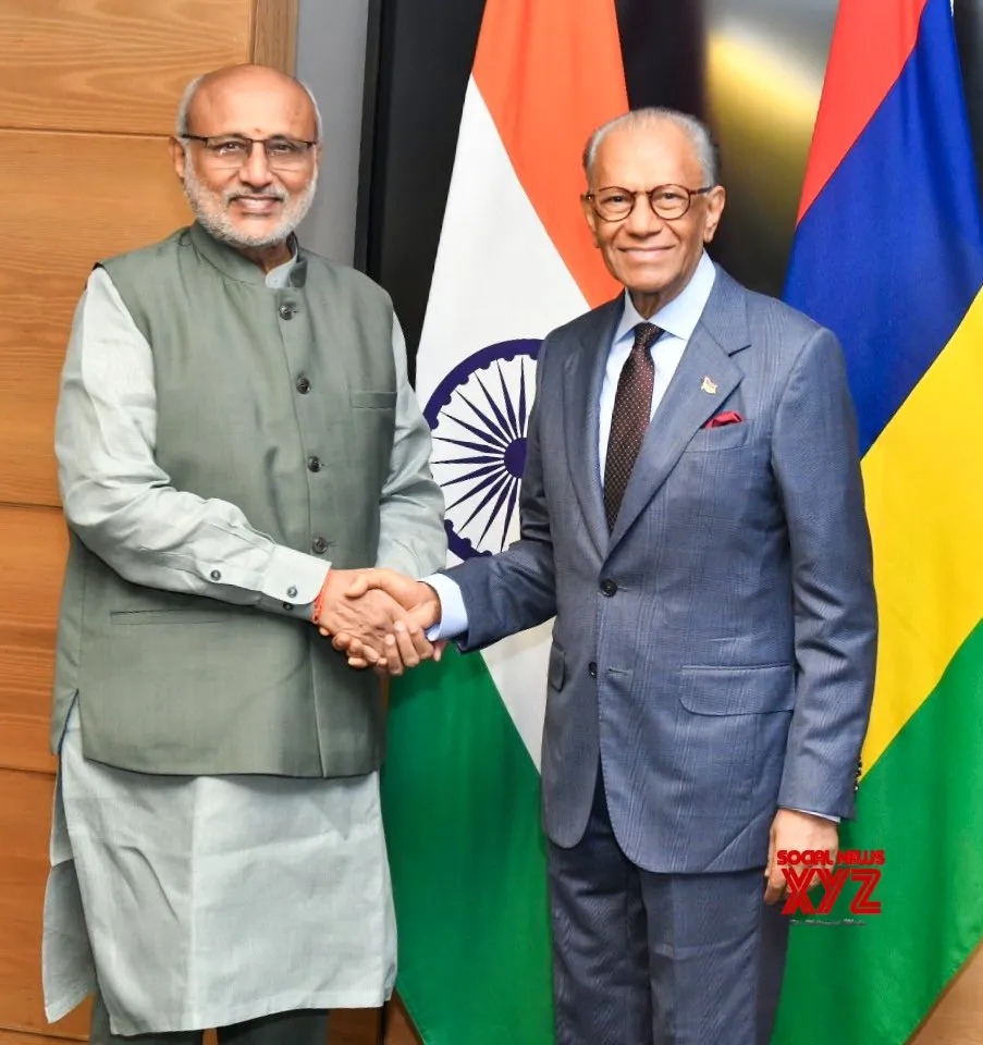 Seychelles: VP Radhakrishnan Meets Mauritius PM #Gallery