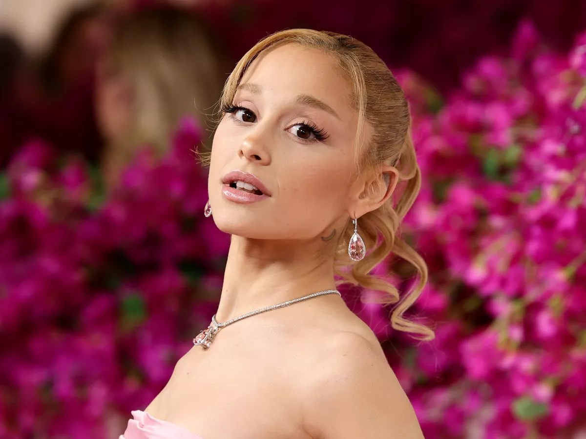 Ariana Grande's toughest struggle that only Taylor Swift understands