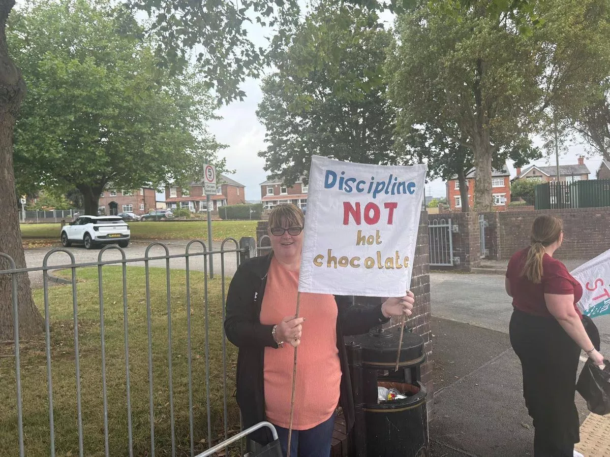 Strike at North Wales school drags on as parents say 'children are being failed'