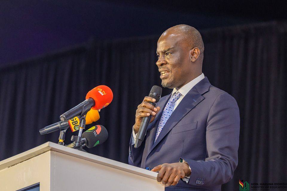 We Won’t Tolerate Long Hair in SHS- Education Minister